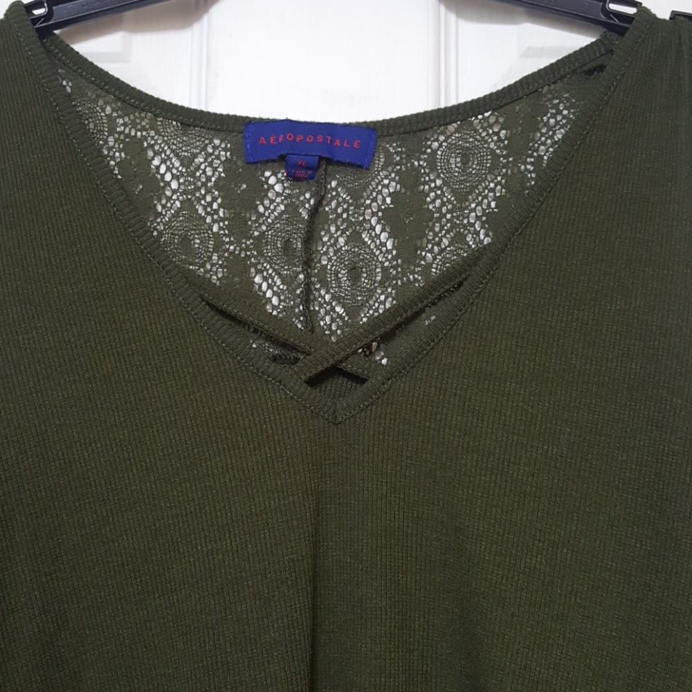 Cold Shoulder Top - Picture 3 of 5